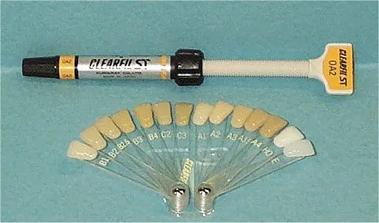 CLEARFIL ST OPAQUER SIRINGA